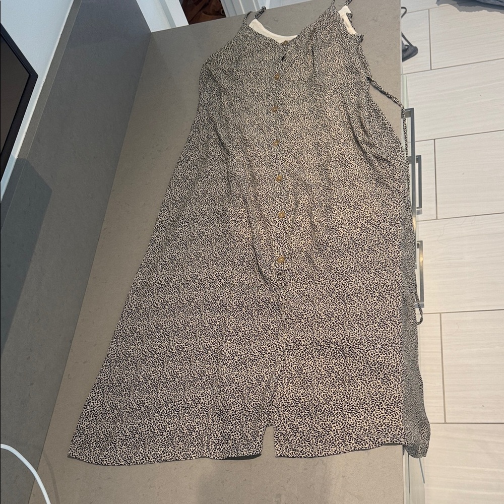 Sienna Sky Black and White Midi Dress